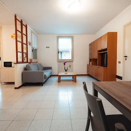 アパート Casa Paolina - Comfort & Garage Included レッコ